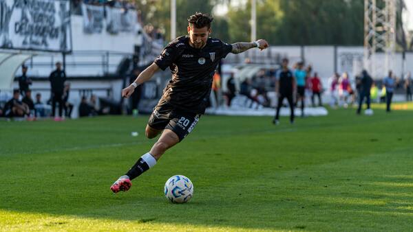 Lionel Messi冲击生涯900球里程碑失利，Inter Miami CF0-0战平Nashville SC